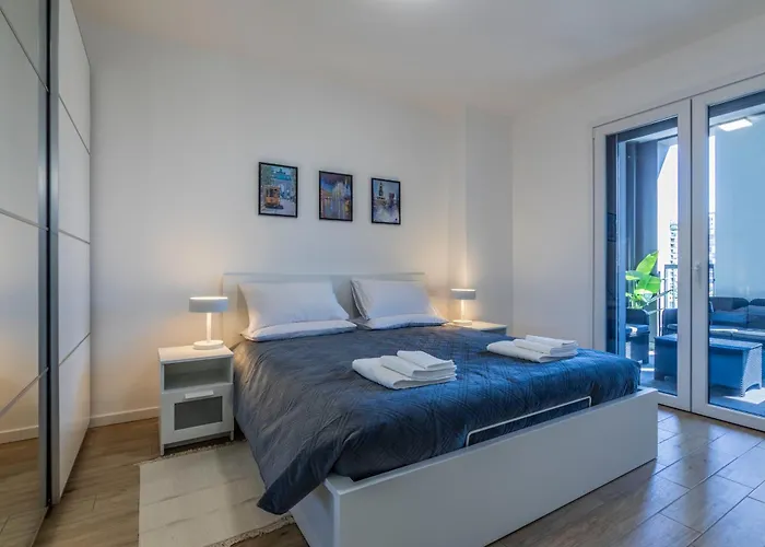 Prime Living Milano Merlata - Balcony Apartment